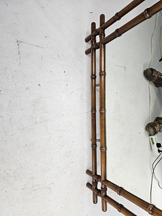 Image 1 of Grande specchio vintage in finto bambù dall'Italia