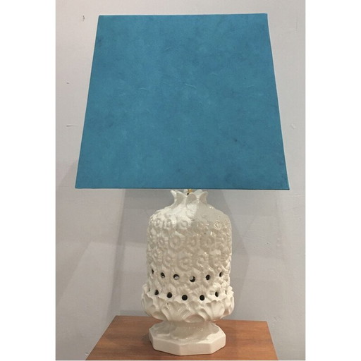 Lampada vintage a forma di ananas in ceramica color crema, Italia 1970