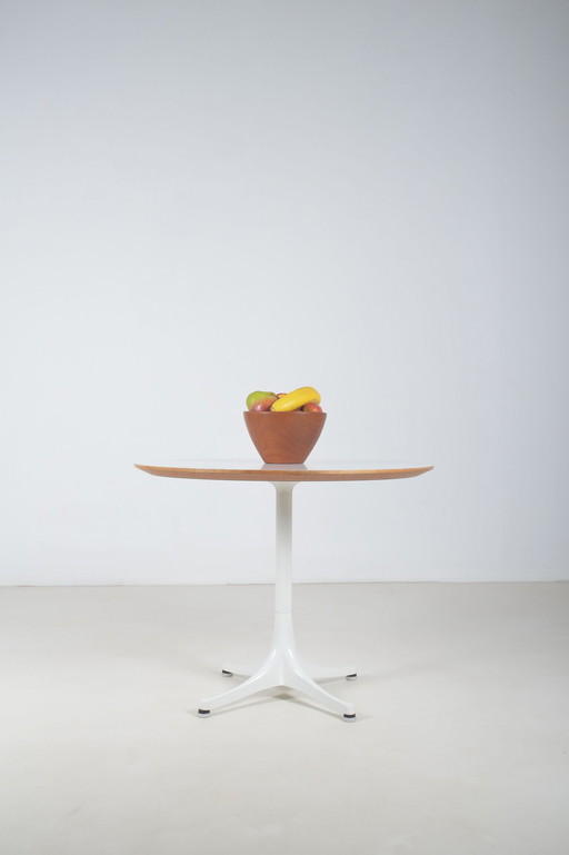 Table modèle 5452 conçue par George Nelson pour Herman Miller, années 1960