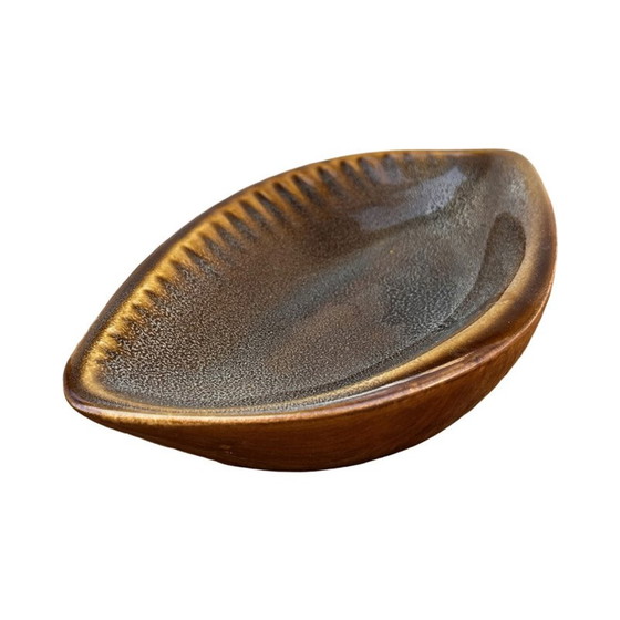 Image 1 of Vintage porcelain enameled leaf-shaped ashtray by A. Sadulski for Mirostowickie Zakłady Ceramiczne, 1970