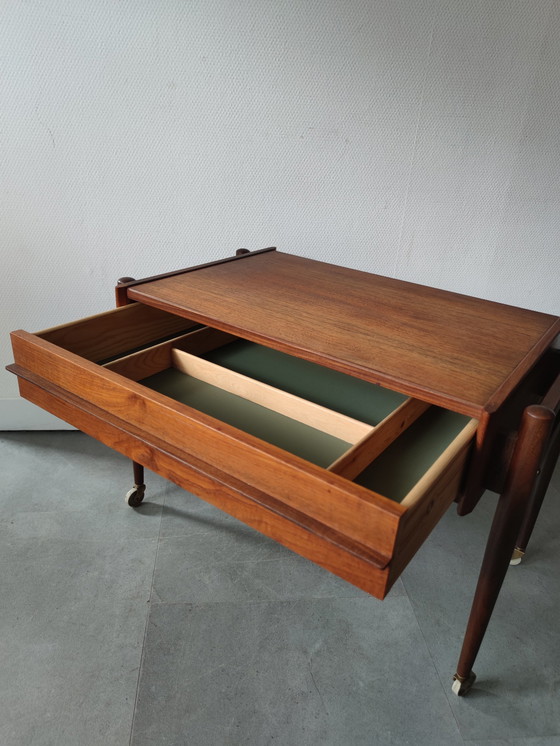 Image 1 of Table d'appoint/trolley vintage danoise en teck