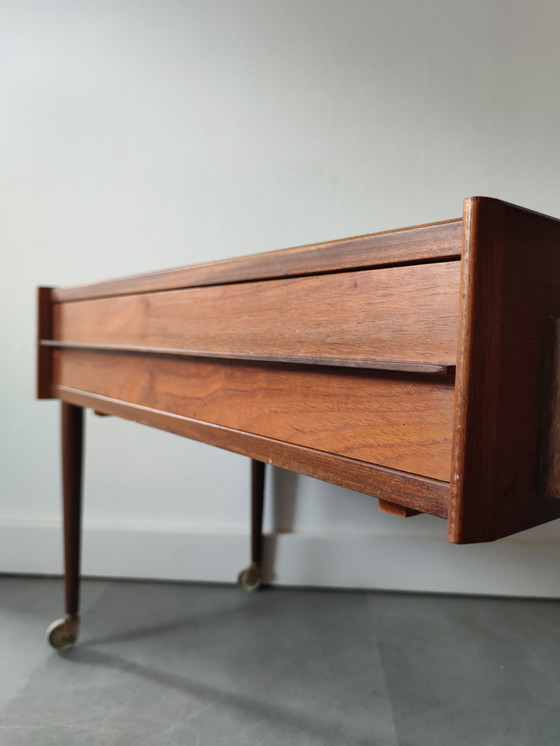 Image 1 of Tavolino/carrello danese vintage in teak