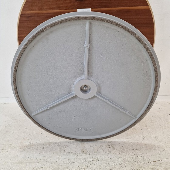 Image 1 of Vintage round dining table with wood veneer top by Pierre Paulin for Artifort, 1960