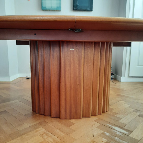 Image 1 of Table Teo Jacob Röthlischberger