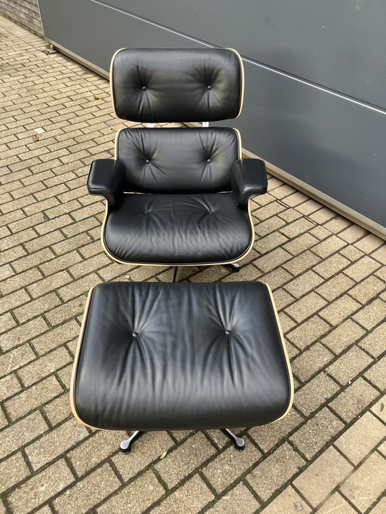 Image 1 of Original Vitra Eames Lounge Chair Xl + Ottoman Rosewood Wood And Premium Black Leather