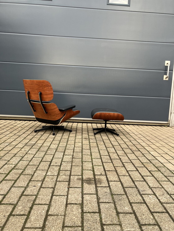 Image 1 of Original Vitra Eames Lounge Chair Xl + Ottoman Rosewood Wood And Premium Black Leather