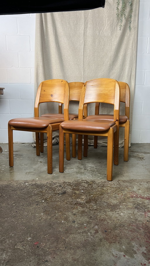 4X Dyrlund Pine Chairs Skai Seat