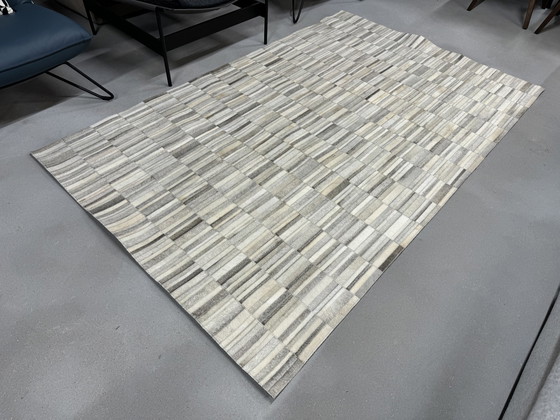 Image 1 of Tapis de vache en patchwork Tapis en cuir 152x242