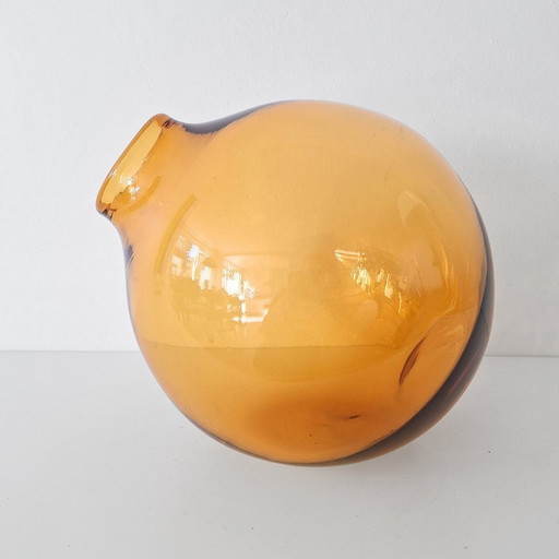 Venini Mouth-Blown Vase, Multi-Position Design