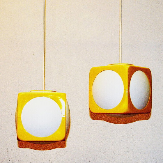 Image 1 of Coppia di lampade a sospensione vintage in acrilico "Kuben" di Schöler per Ikea, Svezia, 1970