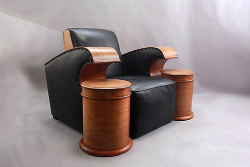 Lounge Chair With Integrated Side Tables