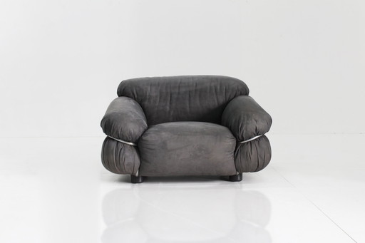 Sesann armchair by Gianfranco Fratinni for Cassina