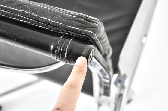 Image 1 of Black Leather Soft Pad Office Chair By Charles And Ray Eames For Icf, 1970S