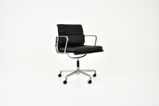 Black Leather Soft Pad Office Chair By Charles And Ray Eames For Icf, 1970S