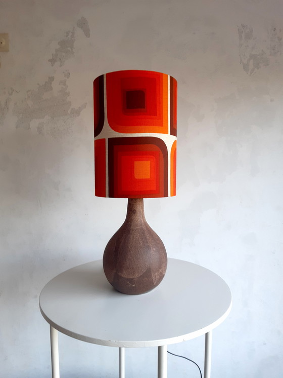 Image 1 of Pied de lampe vintage en céramique avec nouvel abat-jour fait main en tissu vintage original