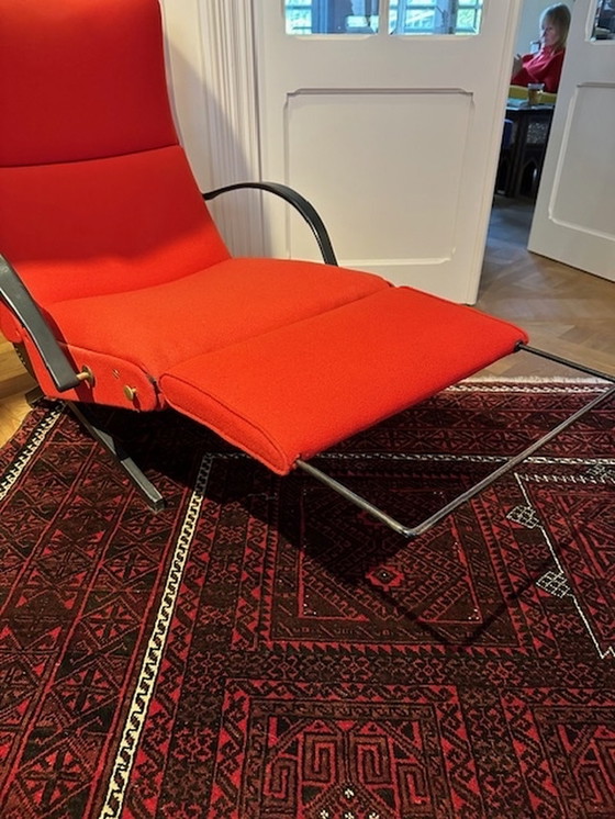 Image 1 of Chaise Tecno P40 fifties d'Osvaldo Borsani