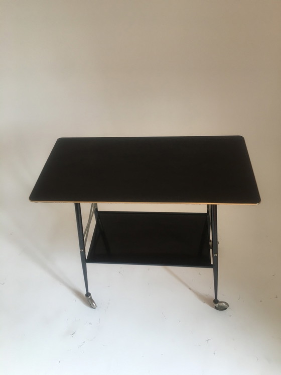 Image 1 of Table d'appoint mobile vintage française