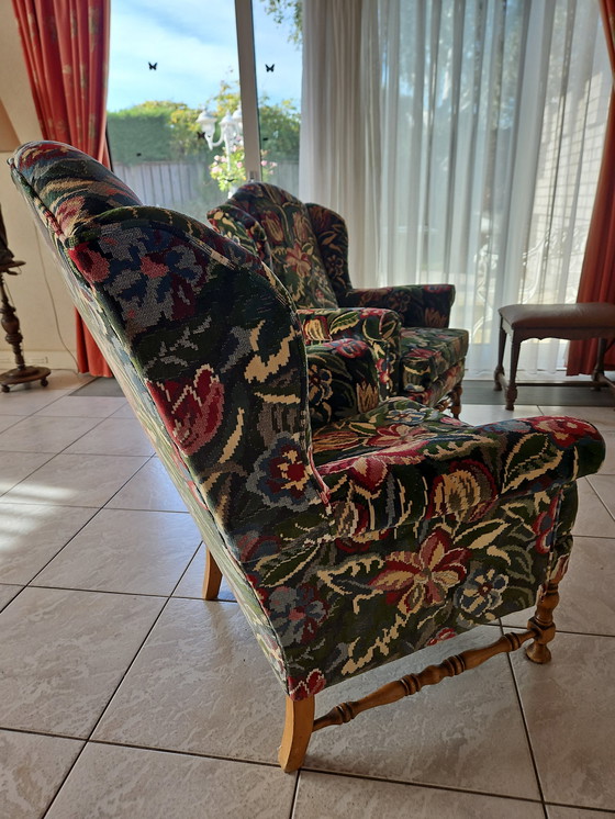 Image 1 of 2x Artifort Armchairs