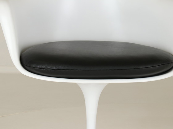 Image 1 of Tulip Arm Chairs By Eero Saarinen 1960S