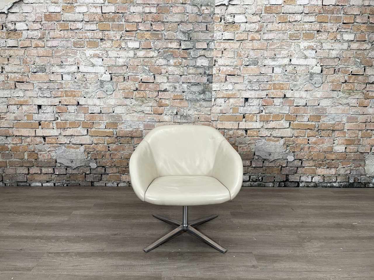 Silla Walter Knoll Turtle color crema