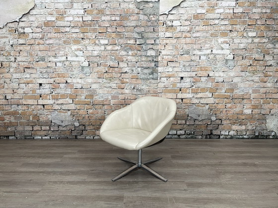 Image 1 of Walter Knoll Turtle Chair Cream