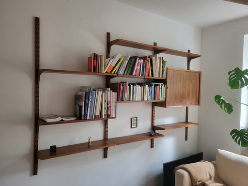 Cadovius Royal Teak Shelf With 4 Columns And Sliding Cabinet