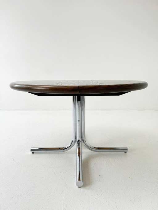 Extendable table by Victoria Design