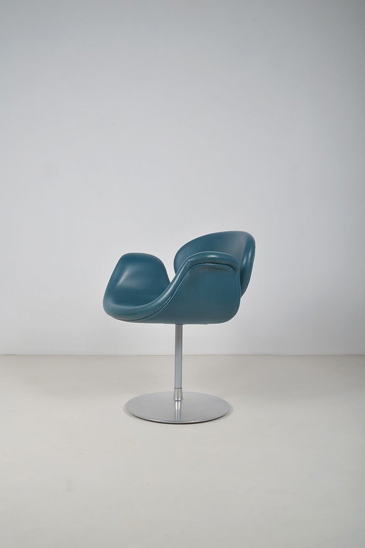 Vintage Tulip chair designed by Pierre Paulin for Artifort