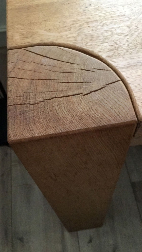 Image 1 of Table en bois robuste