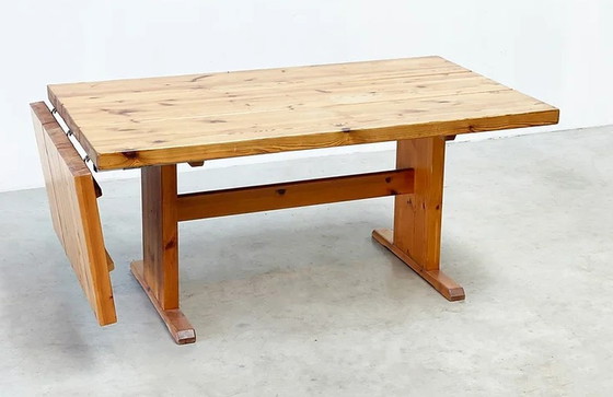 Image 1 of 1980's pine extendable dining table