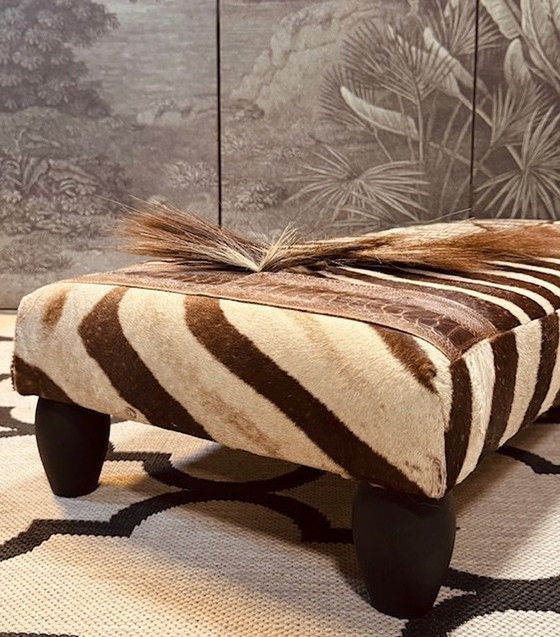 Image 1 of Hocker Footstool Footstool Zebra Leather