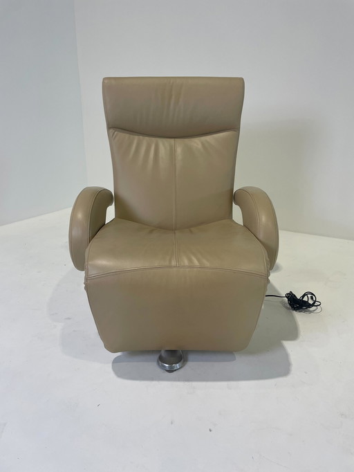 Leolux armchair electric