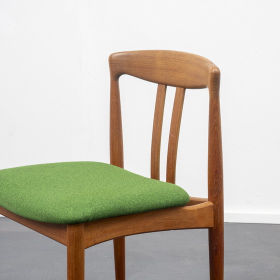 Image 1 of Bramin chair