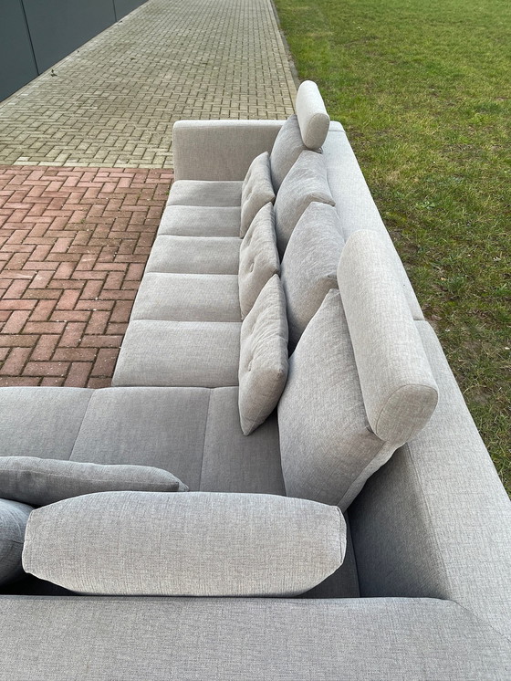 Image 1 of Divano angolare in tessuto grigio Montel