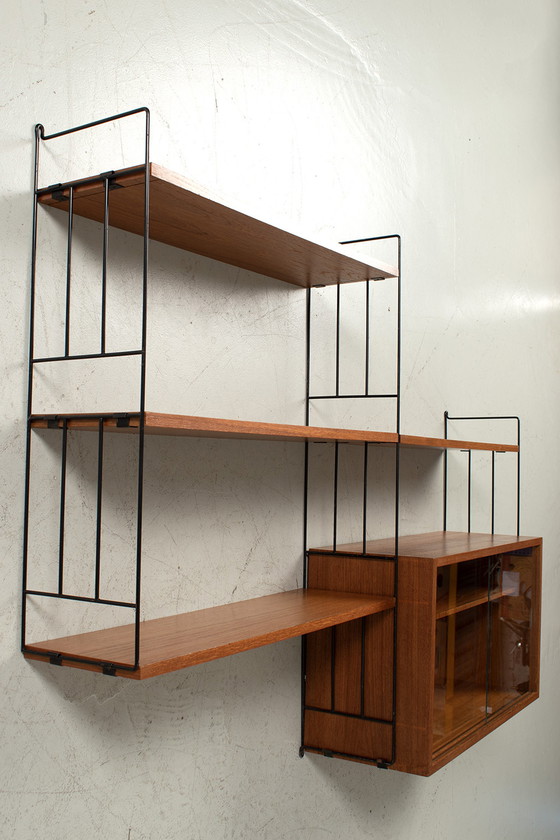 Image 1 of Wall rack with display case 70287