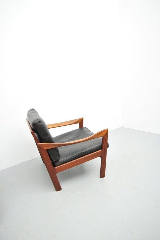 Image 1 of Illum Wikkelsø Lounge Chair 1-2