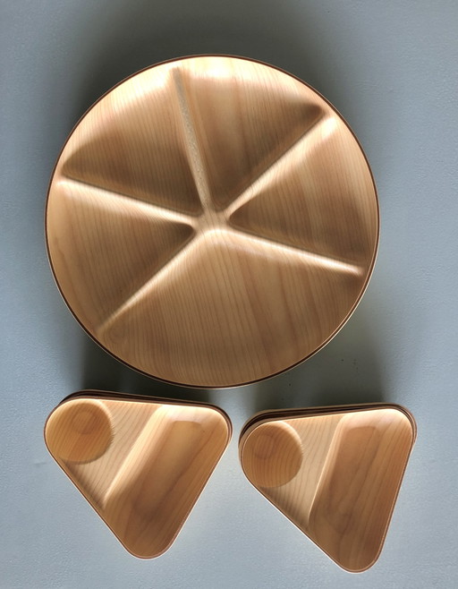 Caleppio Round Bowl And Trays For The Drinks Table