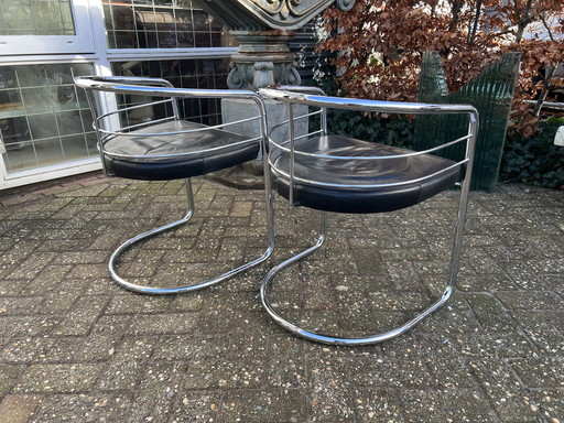 2 Tubular frame chairs from the 1970s