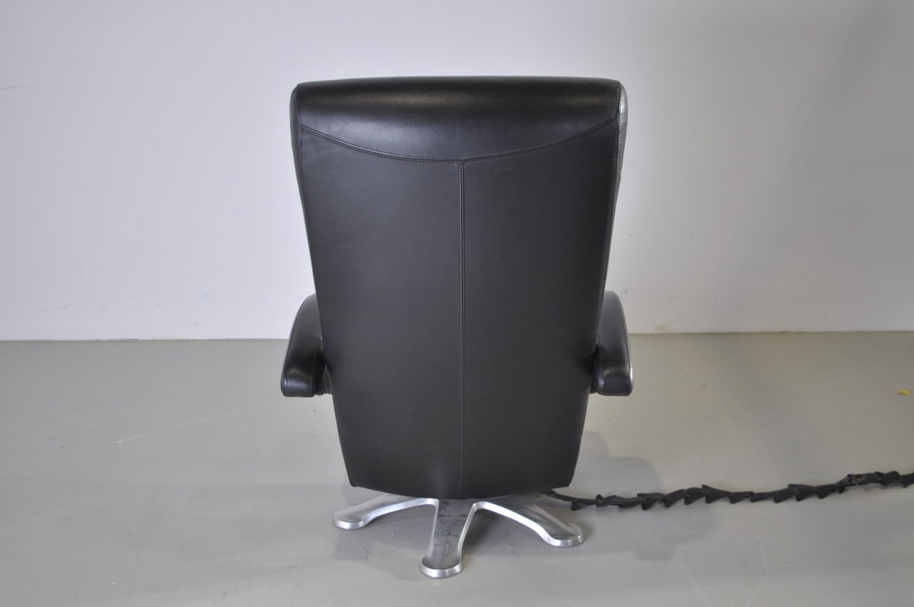 Leolux Helical relax armchair