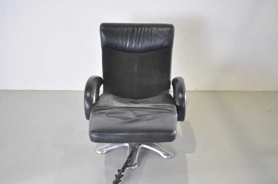 Image 1 of Leolux Helical relax armchair