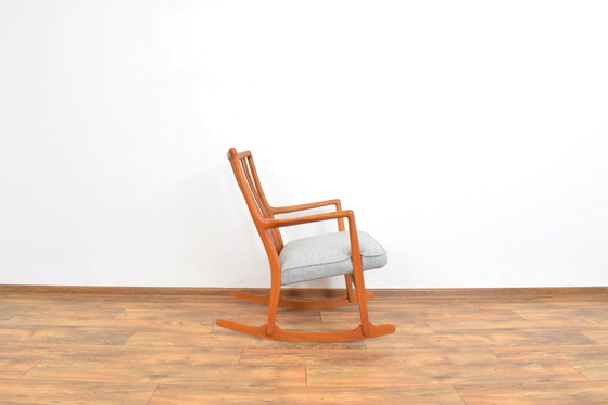 Image 1 of Oak Ml33 Rocking Chair By Hans J. Wegner For A/S Mikael Laursen, 1950S