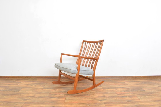 Image 1 of Oak Ml33 Rocking Chair By Hans J. Wegner For A/S Mikael Laursen, 1950S