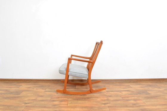 Image 1 of Oak Ml33 Rocking Chair By Hans J. Wegner For A/S Mikael Laursen, 1950S