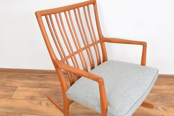 Image 1 of Oak Ml33 Rocking Chair By Hans J. Wegner For A/S Mikael Laursen, 1950S