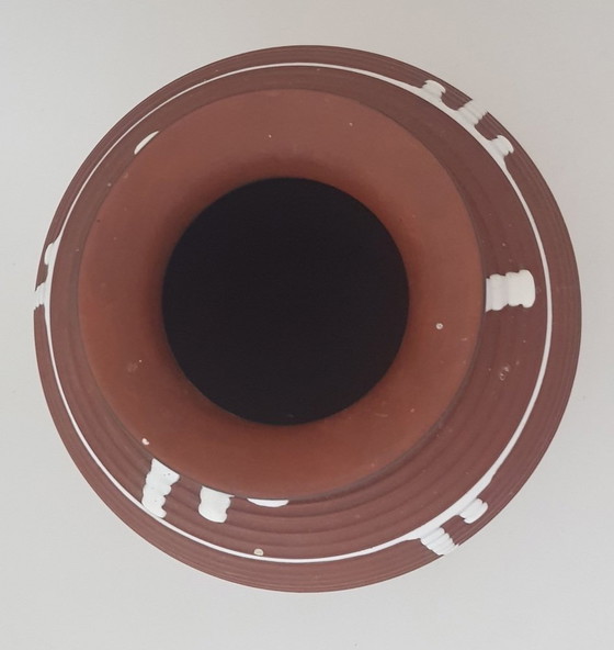 Image 1 of Vaso Brown Shards con smalto bianco colante, anni '50