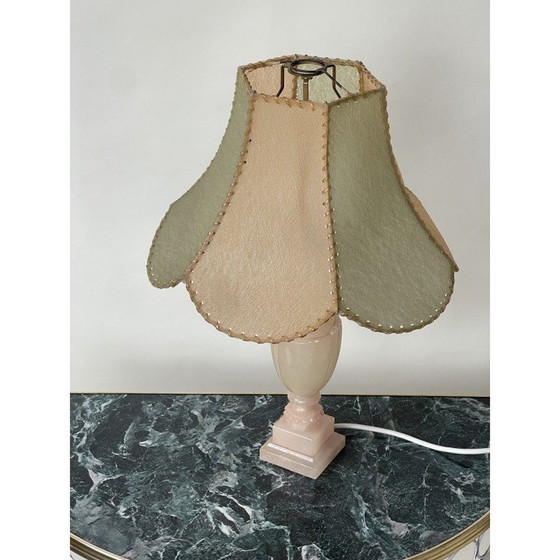 Image 1 of Lampada vintage in alabastro rosa nei colori pastello
