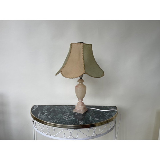 Image 1 of Lampada vintage in alabastro rosa nei colori pastello