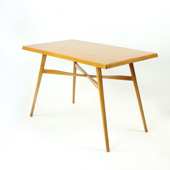 Image 1 of Mesa de centro de mediados de siglo en madera de roble, Checoslovaquia, década de 1960