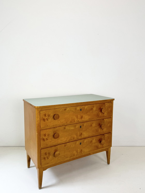 Image 1 of Commode vintage remise à neuf de Suède