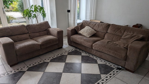 Beautiful 2-Piece Brown Soft Leather Sofa